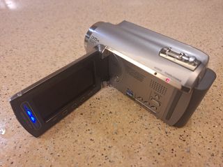 ΚΑΜΕΡΑ  JVC   MODEL  GZ-MG630SE-thumb-1
