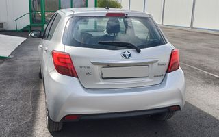 Toyota Yaris 2016 HYBRID AUTOMATIC NAVI CAMERA-thumb-6