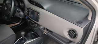 Toyota Yaris 2016 HYBRID AUTOMATIC NAVI CAMERA-thumb-17