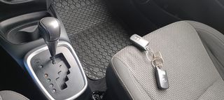 Toyota Yaris 2016 HYBRID AUTOMATIC NAVI CAMERA-thumb-21