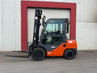 Toyota 2014 52-8FDJF35
