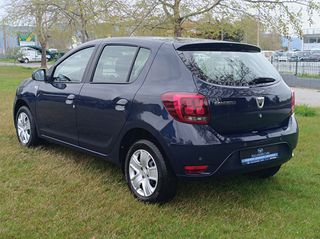 Dacia Sandero 2018 Automatic-thumb-3