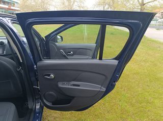 Dacia Sandero 2018 Automatic-thumb-13