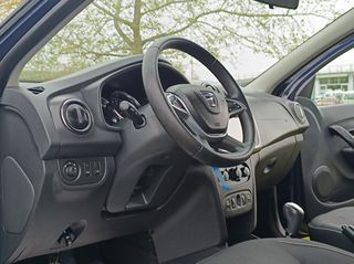 Dacia Sandero 2018 Automatic-thumb-25