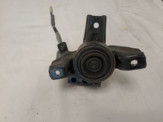 Βάση μηχανής από Hyundai i10 - 21810-B4000