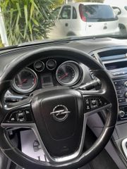 Opel Insignia 2010-thumb-9