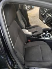 Opel Insignia 2010-thumb-16