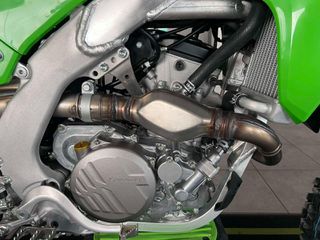 Kawasaki KX 250 2025-thumb-7