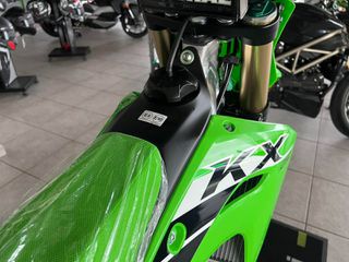 Kawasaki KX 250 2025-thumb-3
