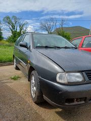 Volkswagen Polo 2000-thumb-4