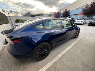 Tesla Model 3 2021 performance-thumb-5
