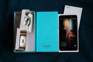 Huawei Honor 7 Dual-SIM.16Gb, PLK-L01.