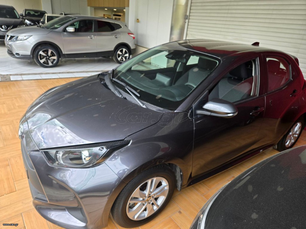 Toyota Yaris 2023 HYDRID
