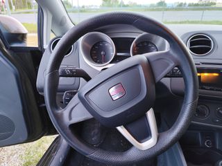 Seat Ibiza 2011 TSI-thumb-10