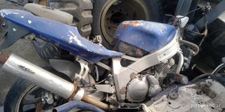 YAMAHA FZR 600 EXUP