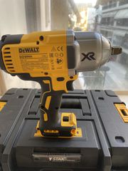 DEWALT-thumb-1