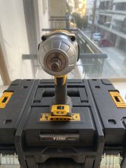 DEWALT-thumb-4