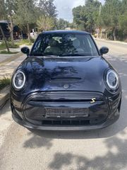 Mini Cooper 2023 SE Young Trim Edition