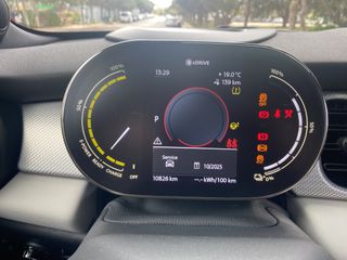 Mini Cooper 2023 SE Young Trim Edition-thumb-12