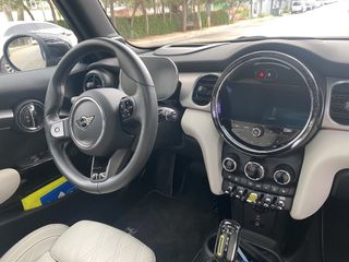 Mini Cooper 2023 SE Young Trim Edition-thumb-20
