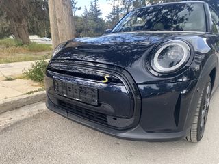 Mini Cooper 2023 SE Young Trim Edition-thumb-1