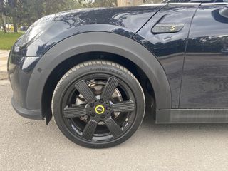 Mini Cooper 2023 SE Young Trim Edition-thumb-24