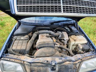 Mercedes c180-thumb-8