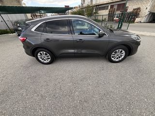 Ford Kuga 2021 Titanium-thumb-6
