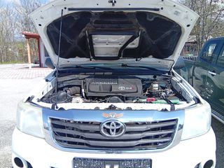 Toyota Hilux 2015-thumb-14