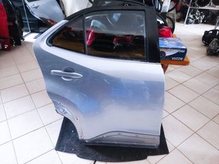 Toyota yaris cross πόρτα πίσω δεξιά