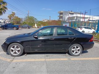 Mercedes-Benz C 180 2005-thumb-9