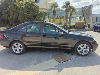 Mercedes-Benz C 180 2005-thumb-10