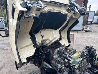 Ανατροπή Mitsubishi 2012 FUSO-thumb-32