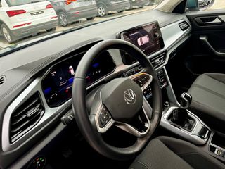 Volkswagen T-Roc 2024 1.5TSI 150PS Life-thumb-4