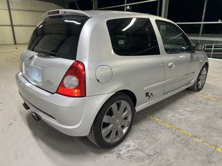 Renault Clio 2005 2.0 16V 183PS PHASE III-thumb-6