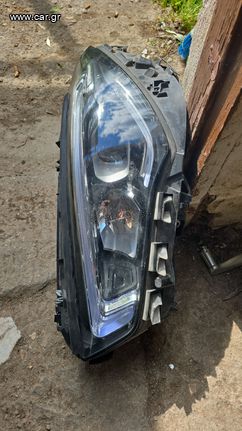 Φανάρια αριστερό και δεξί για Mercedes cla180d w118 c118 2019 kai istera modela 1900€ και τα 2 μαζί.