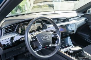Audi e-tron 2020 50 QUATTRO S-LINE-thumb-6