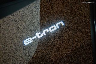 Audi e-tron 2020 50 QUATTRO S-LINE-thumb-24