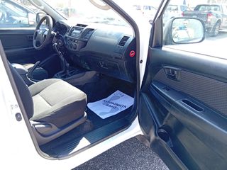 Toyota Hilux 2015-thumb-15