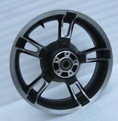 Καινούρια Original πίσω ζάντα Harley Davidson για Touring 2009-2025