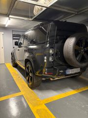 Land Rover Defender 2023 P400