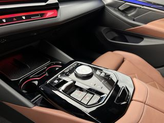 Bmw 550 2024 e xDrive Sedan G60(Π)-ΜΕ ΑΠΟΣΥΡΣΗ-thumb-26