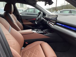 Bmw 550 2024 e xDrive Sedan G60(Π)-ΜΕ ΑΠΟΣΥΡΣΗ-thumb-31