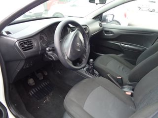 Peugeot 301 2016-thumb-6