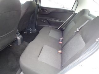 Peugeot 301 2016-thumb-7
