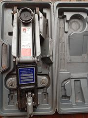hydraulic car jack