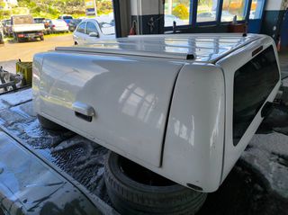 Κουβούκλιο Nissan Navara NP300.