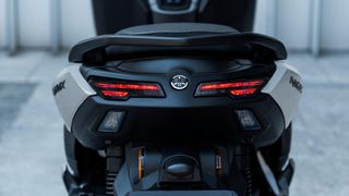 Yamaha NMAX 125 Tech Max EU5+ 2026 ΔΩΡΟΕΠΙΤΑΓΗ 220€  ΕΤΟΙΜΟΠΑΡΑΔΟΤΟ ΣΕ CERAMIC GREY!!!-thumb-7