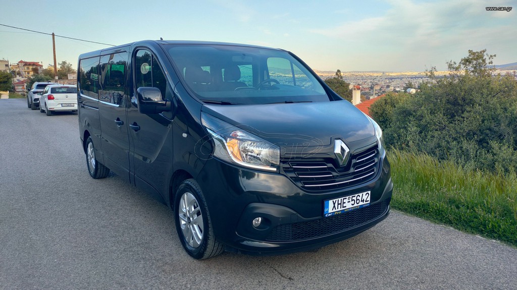 Renault Trafic 2018 9ΘΕΣΙΟ ΜΑΚΡΥ ΔΕΝ ΕΧΕΙ ΕΠΙΒΑΡΥΝΣΗ ΦΠΑ.