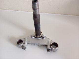Yamaha XV 250 Virago - σταυρός μπροστινού συστήματος - 2UJ-23340-21-00
